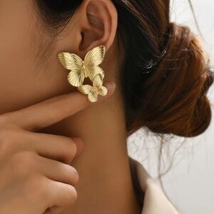 Butterfly gold earrings NWT